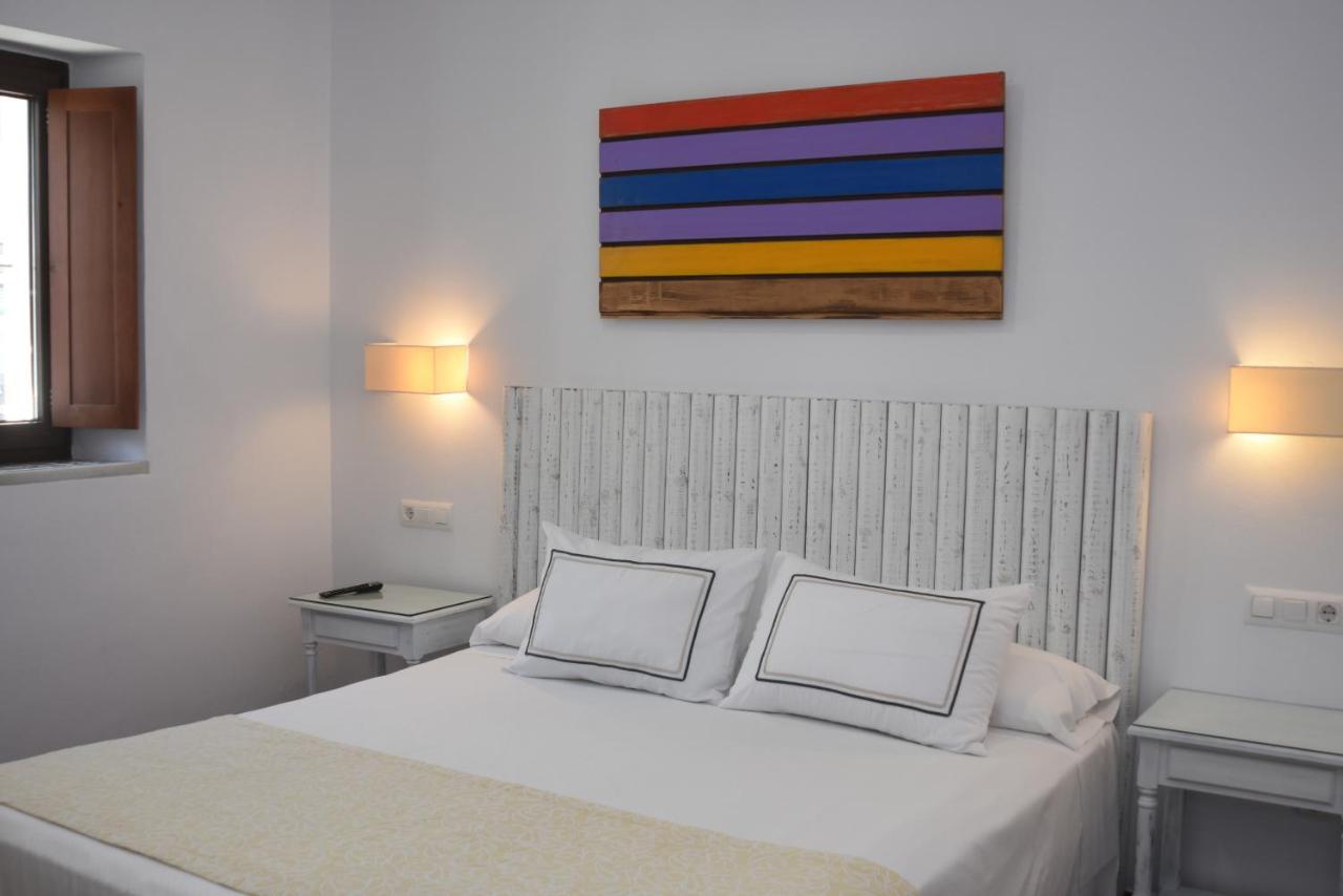 Hostal Dona Lola Marina Zahara de los Atunes Exterior foto